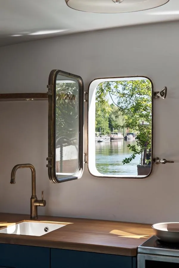 L'Escale Sur Seine 0*, Paris Fransa